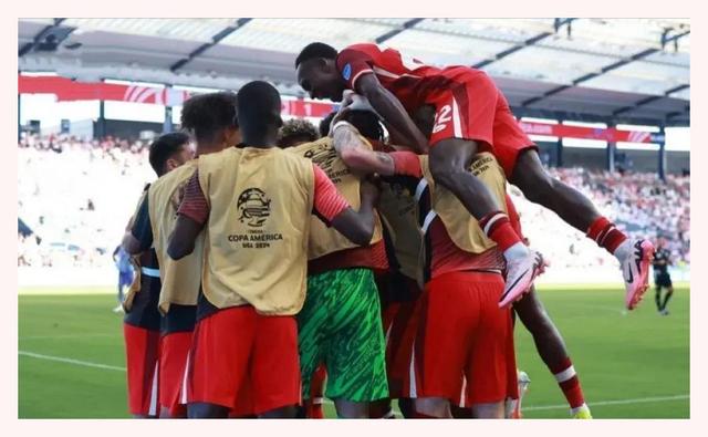 双方激战百分百，绝杀胜利惊艳全场观众的简单介绍