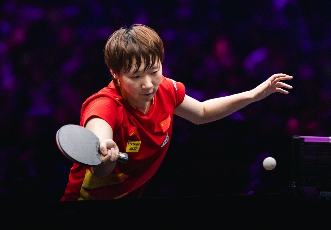 爱游戏官网-大黄蜂队横扫对手，创造历史晋级半决赛