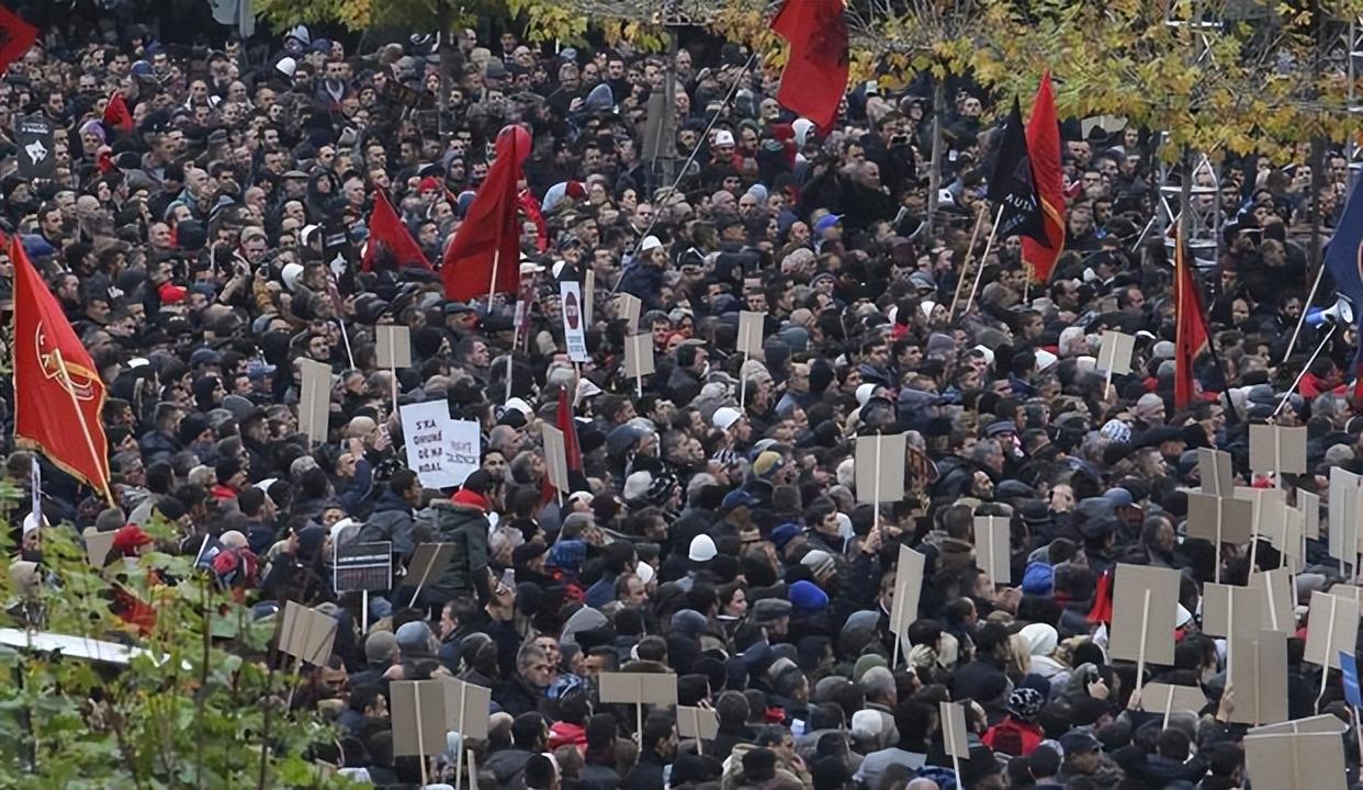 塞尔维亚赢球晋级，格鲁吉亚遭殃出局