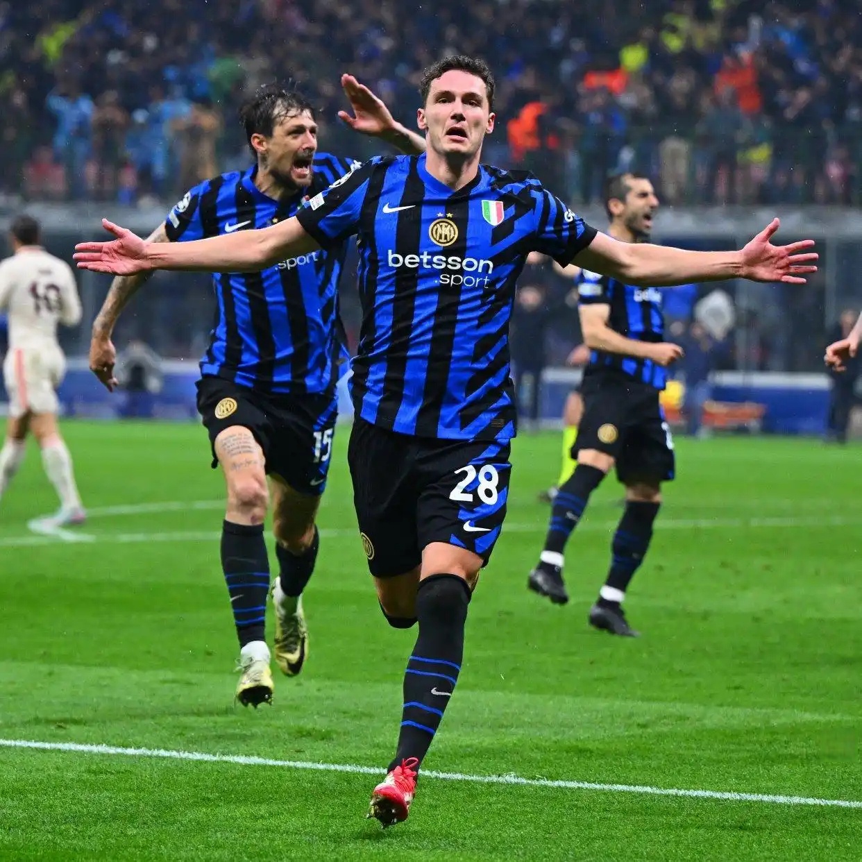 国际米兰小胜对手,扳回失地 国际米兰小胜对手,扳回失地