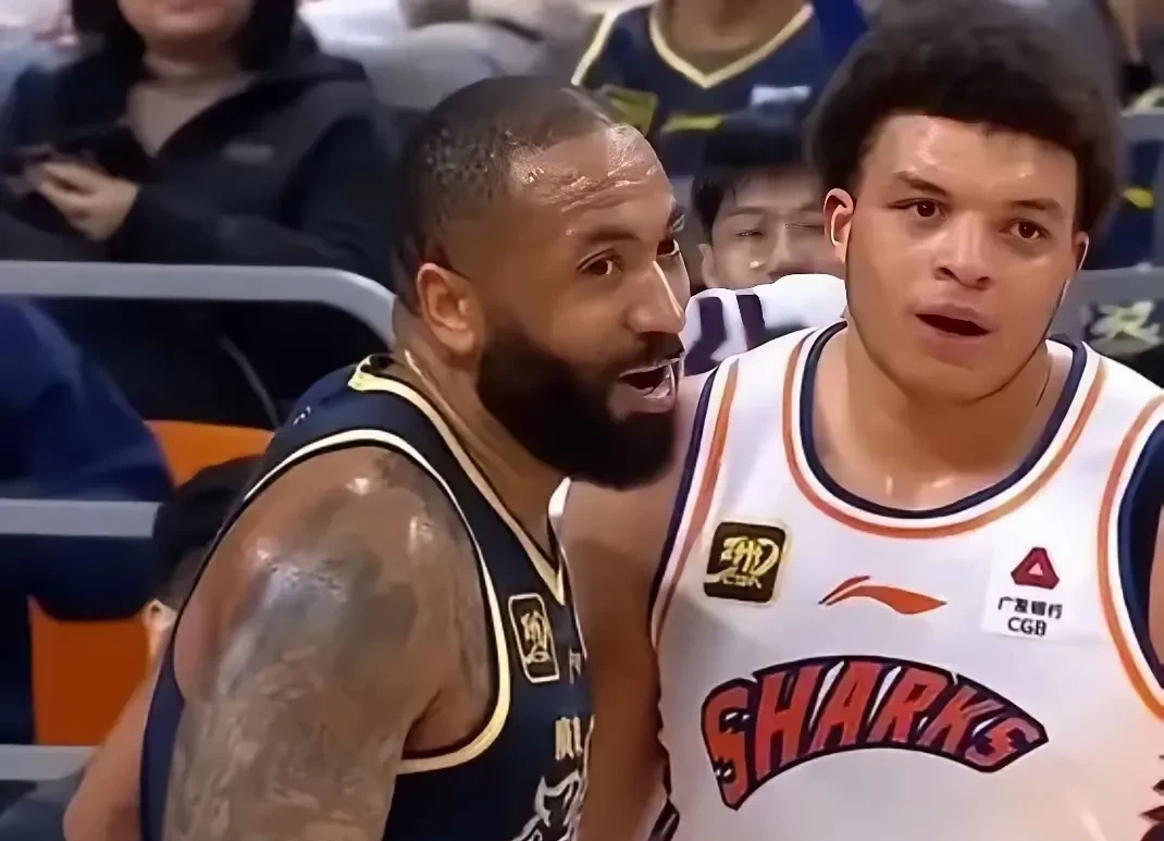 包含比赛压力逼近,球员保持冷静心态的词条 包含比赛压力逼近,球员保持冷静心态的词条