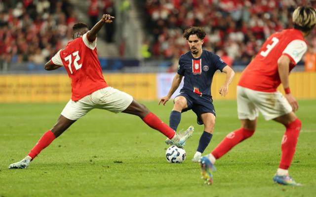 梅斯队在客场比赛中获得一场重要的胜利 梅斯队在客场比赛中获得一场重要的胜利