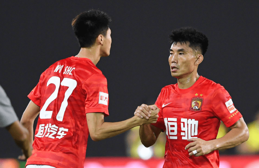 恒大客场不败，斩获与重庆平局